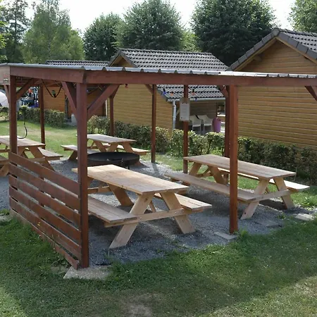 Basic Op Val D'or مكان تخييم