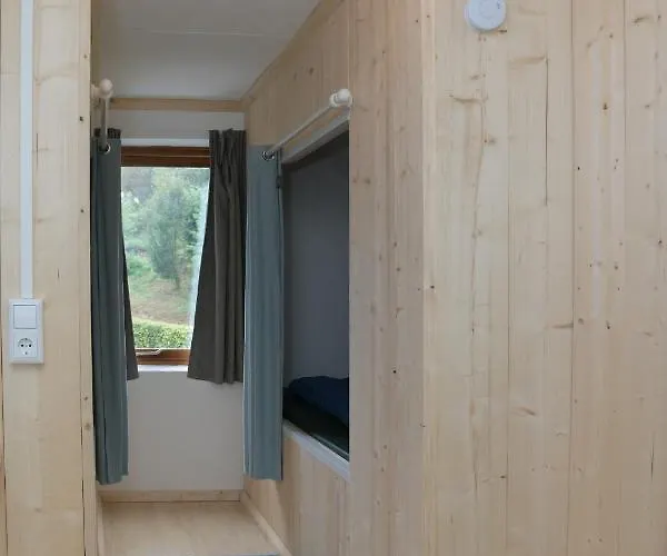 Basic Op Val D'or אתר קמפינג Enscherange